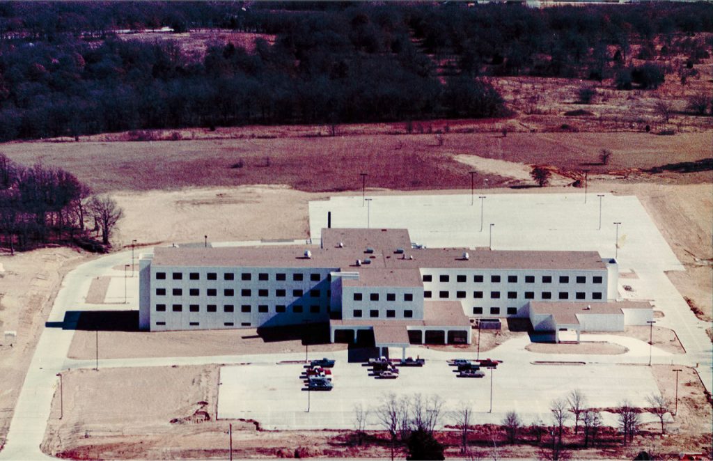 ADA_HIS_1986_Aerial_Exterior_Location_HR