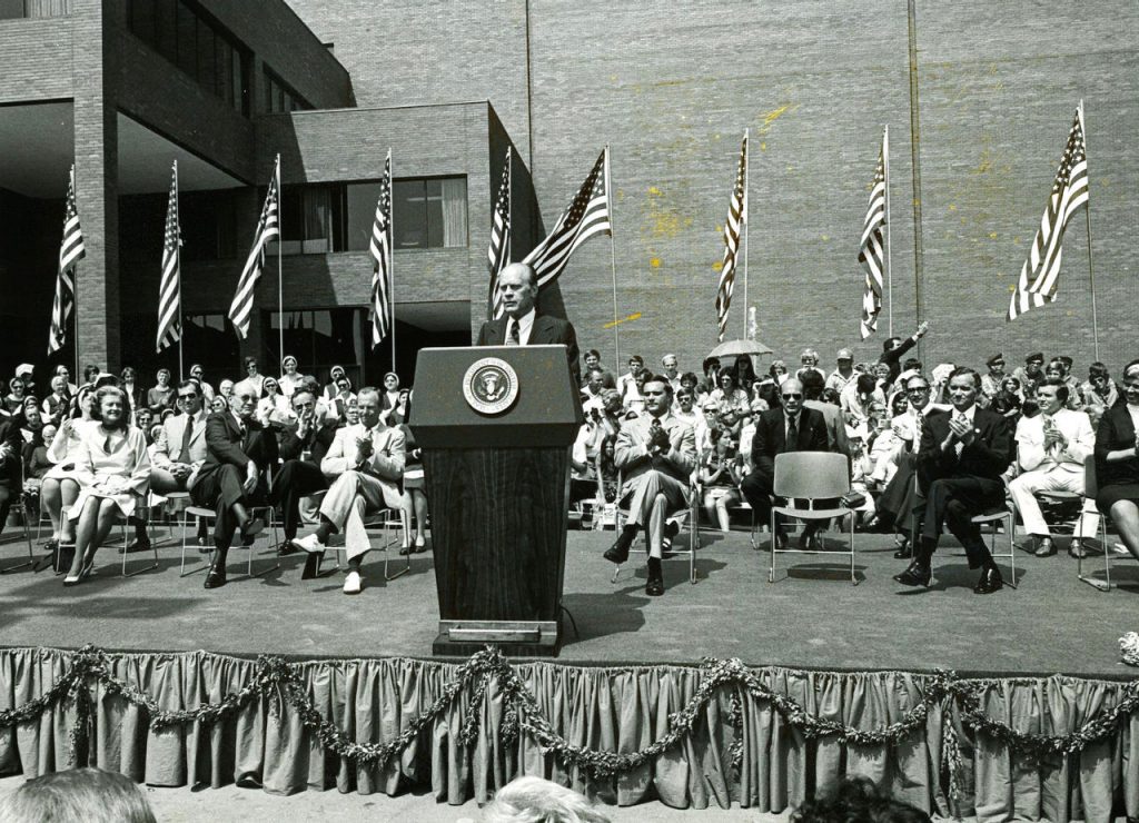 FSM_HIS_1975_Fort_Smith_Dedication_Gerald_Ford_HR