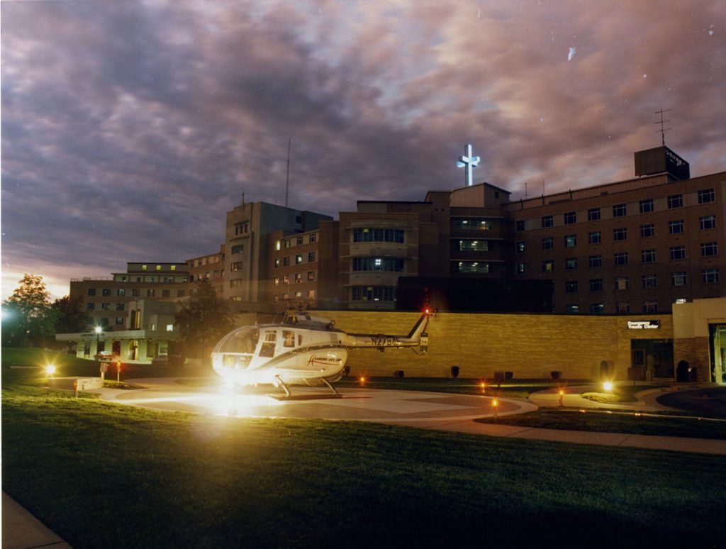 505.02018_night_view_of_heliport_and_hospital
