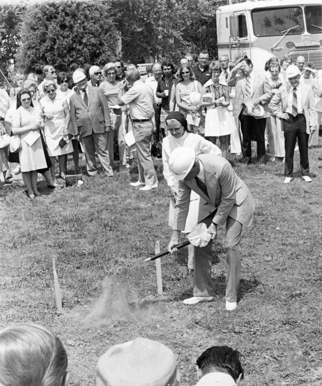 wsh_his_groundbreaking_071374003