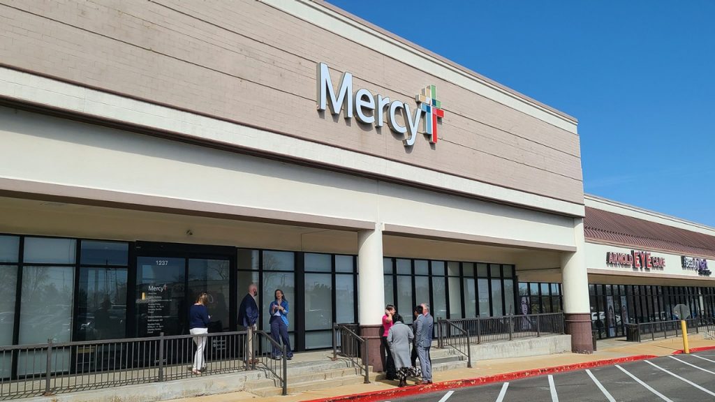 An exterior photo of 65 Prime Plus by Mercy Primary Care - Water Tower Place located at 1237 Water Tower Place in Arnold, Missouri.