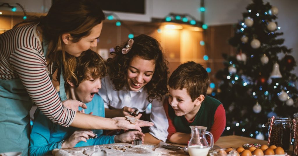 Christmas-kitchen-fb