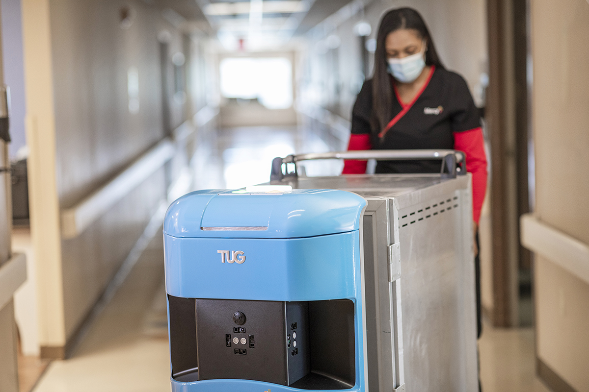 kindben kredit Ideelt New TUG Robots Assist Mercy Co-workers, Create More Time for Patient Care |  Mercy