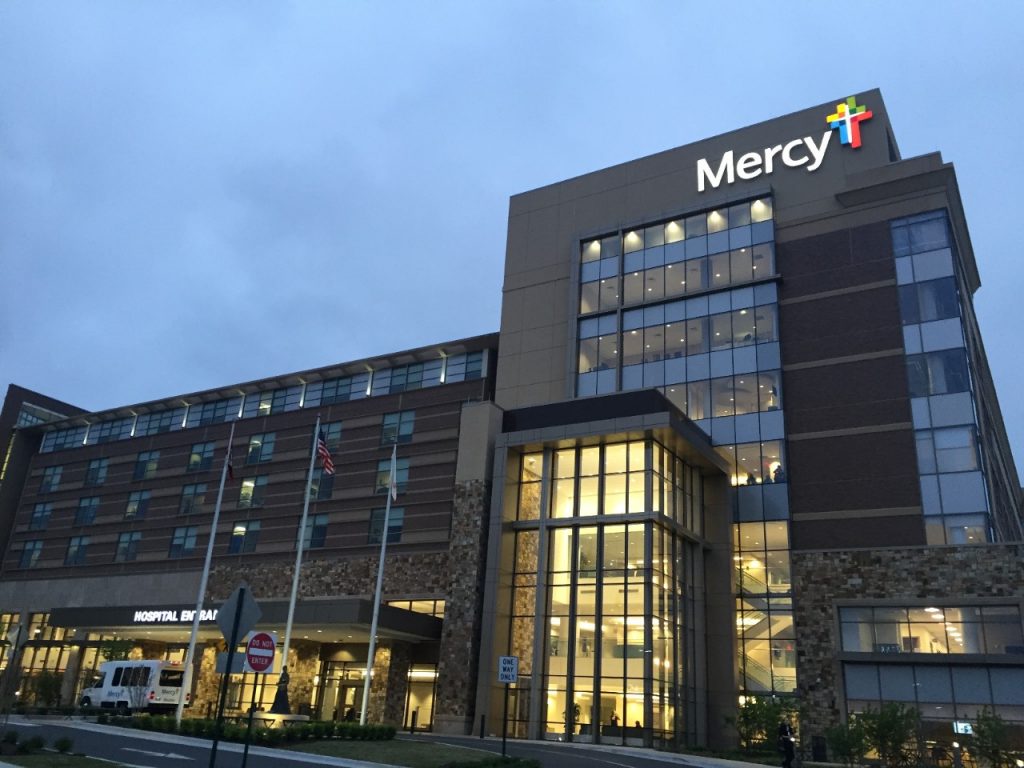 Mercy_Hospital_night