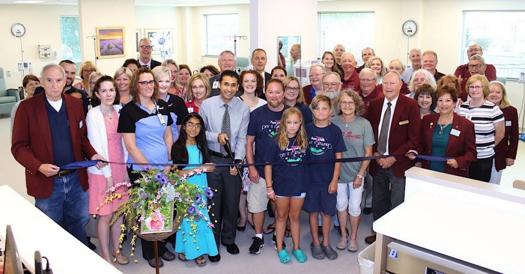 Community members at the ribbon cutting of the Mercy oncology infusion center in Rolla, MO.