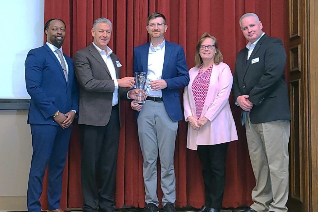 Ameren Missouri presents its Energy Efficiency Champion award to Mercy