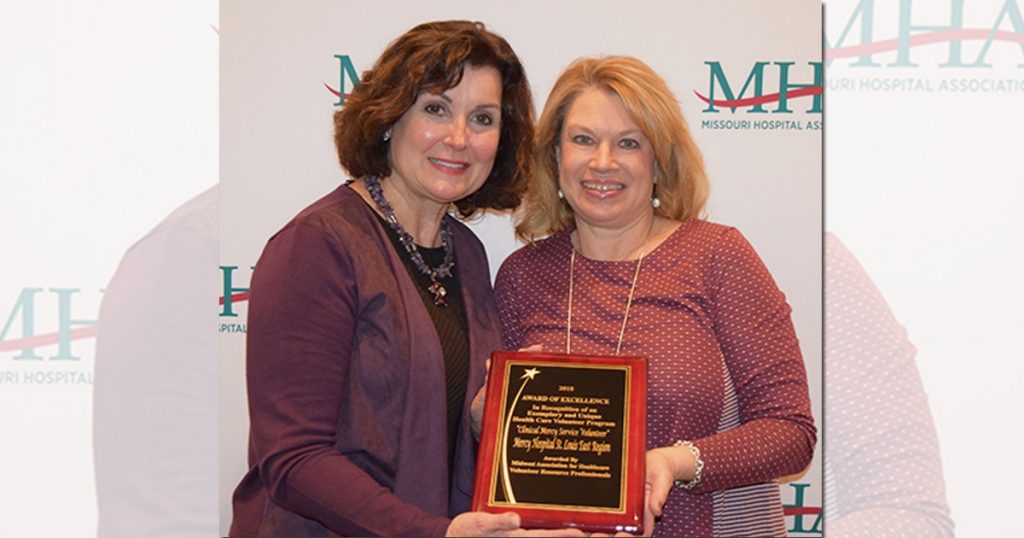 Candy Heidbreder, Volunteer R.N. Program Supervisor, left, and Shery McClary, Manager of Auxiliary and Volunteer Services and 2018 MAHVRP President, right.