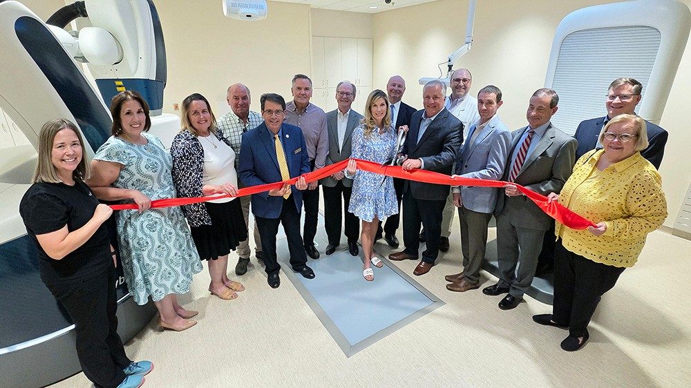 Ribbon cutting ceremony with the CyberKnife equipment at Sindelar Cancer Center at Mercy South St. Louis.