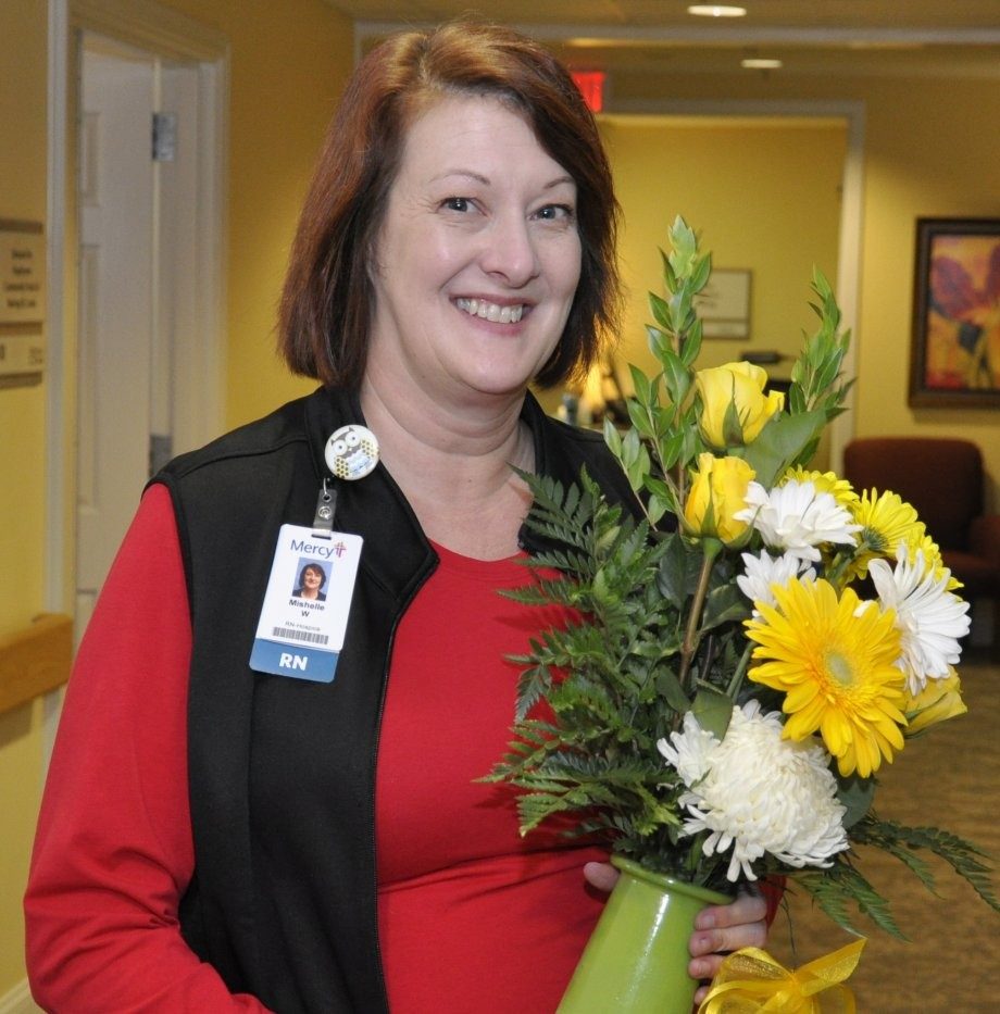 Mishelle White, RN, de Greeff Hospice House, earned a DAISY Award at Mercy Hospital South for compassionate, extraordinary nursing care.