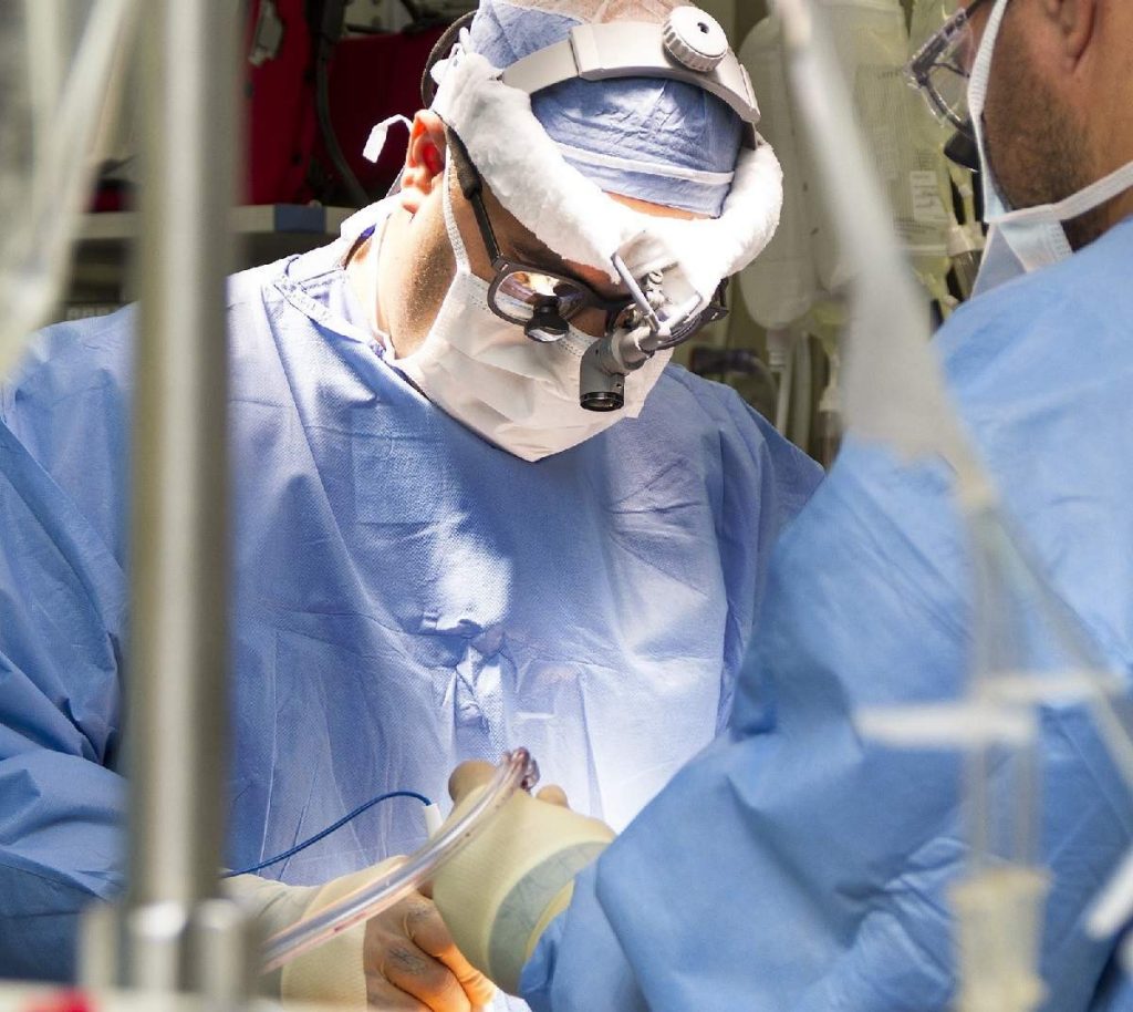 dr_umraan_ahmad_surgery