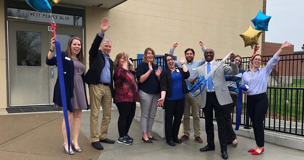 wentzville-school-district-mercy-clinic-ribbon-cutting
