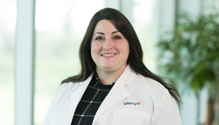 Robin Elizabeth Hayes, FNP