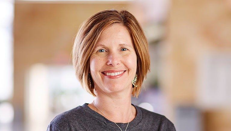 laura-hanks