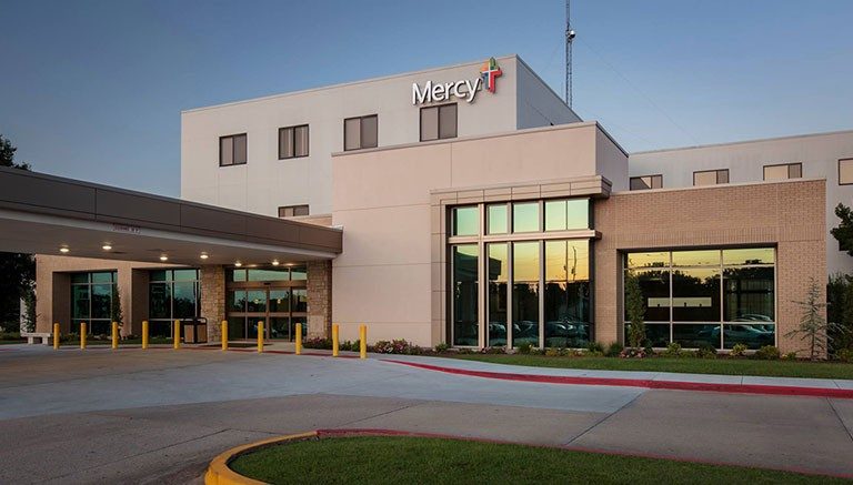 Exterior photo of Mercy Hospital Ada.